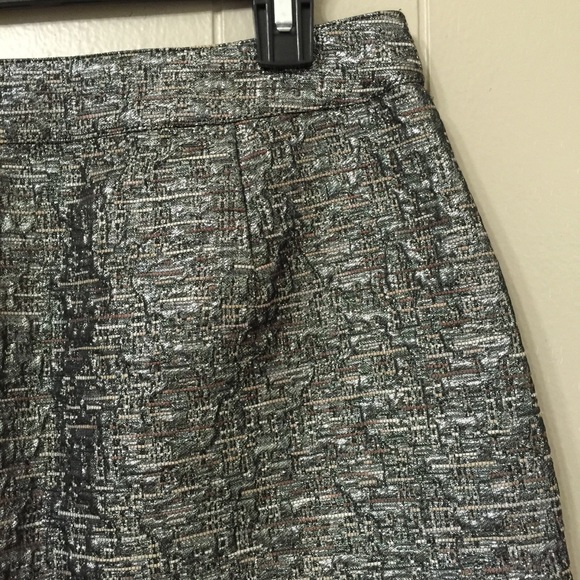 Banana Republic Sz 2 Silver Shimmer Mini Skirt - Picture 5 of 8